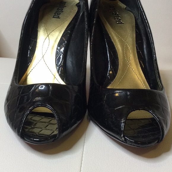 🌹HP🌹GUC Unlisted Black Red Bottom Heels, 9.5M - Picture 5 of 12